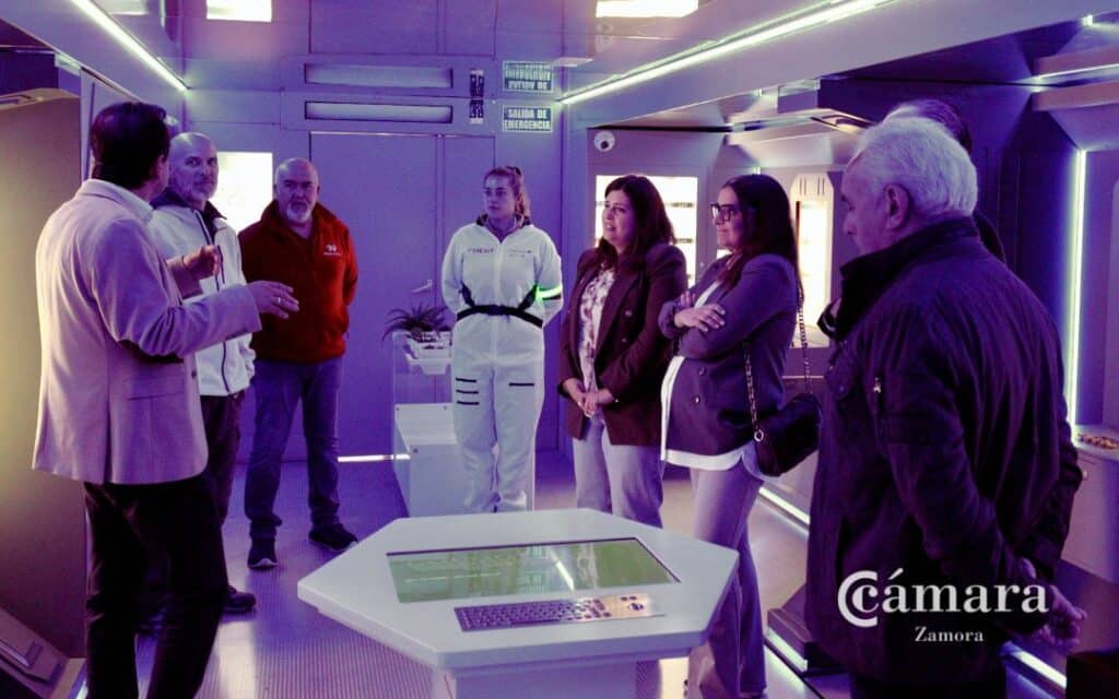 Acompañamos a FINEXIT en su escala en Benavente para fomentar la educación financiera entre el alumnado de FP